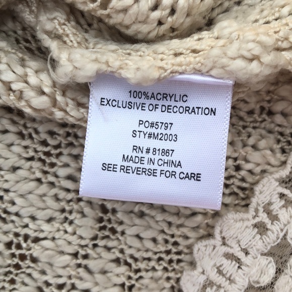 Olivia Sky Loose Knit Beachy Lace trimmed Neutral Cream sweater Sz M - Picture 5 of 8